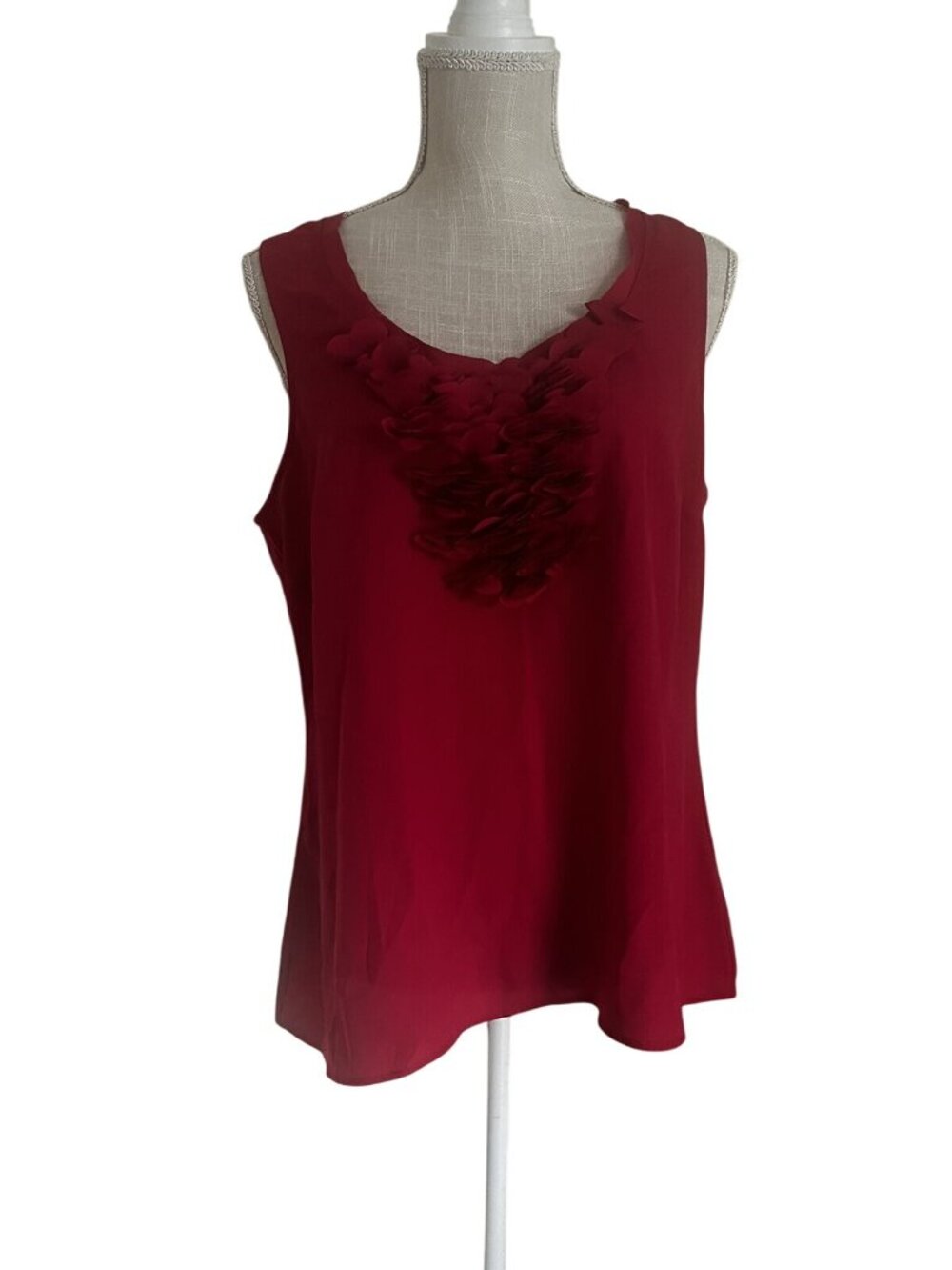New York & Company Womens Red Sleeveless Top With Floral Ruffle Details Size L